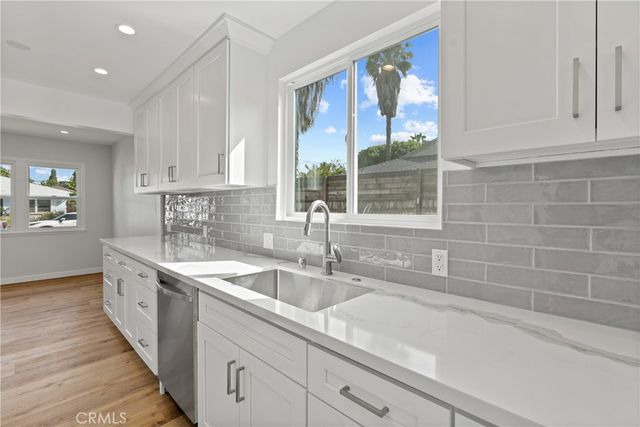 11414 Francis, Los Angeles, CA 90066