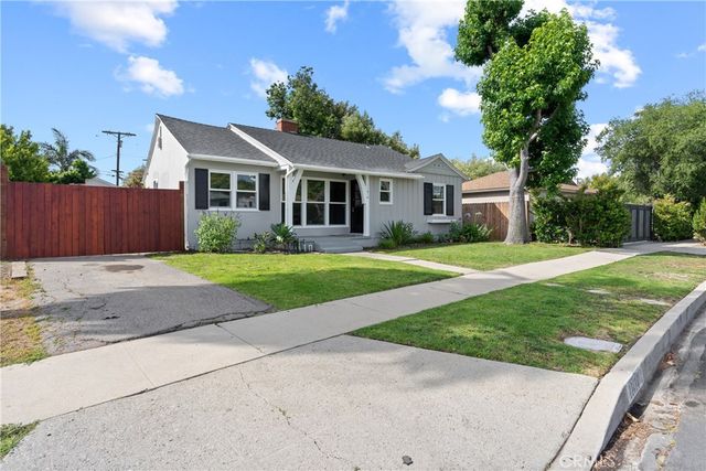 11414 Francis, Los Angeles, CA 90066
