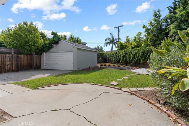 11414 Francis, Los Angeles, CA 90066