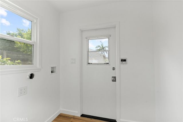 11414 Francis, Los Angeles, CA 90066