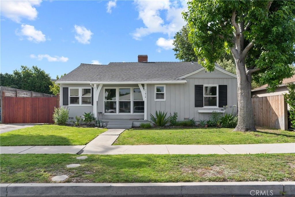 11414 Francis, Los Angeles, CA 90066