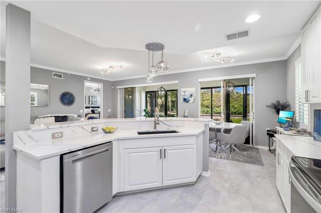 10020 Valiant CT 102, Miromar Lakes, FL 33913