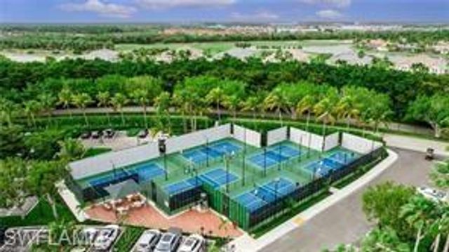 10020 Valiant CT 102, Miromar Lakes, FL 33913