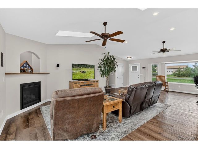 4717 Foothills Dr, Berthoud, CO 80513