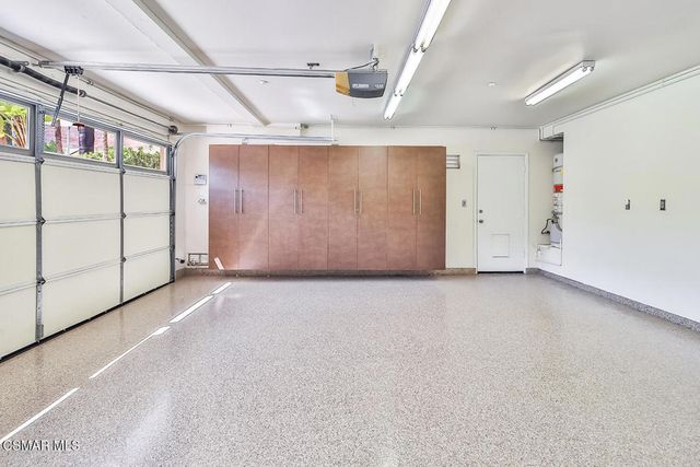 5618 Silver Valley Avenue, Agoura Hills, CA 91301