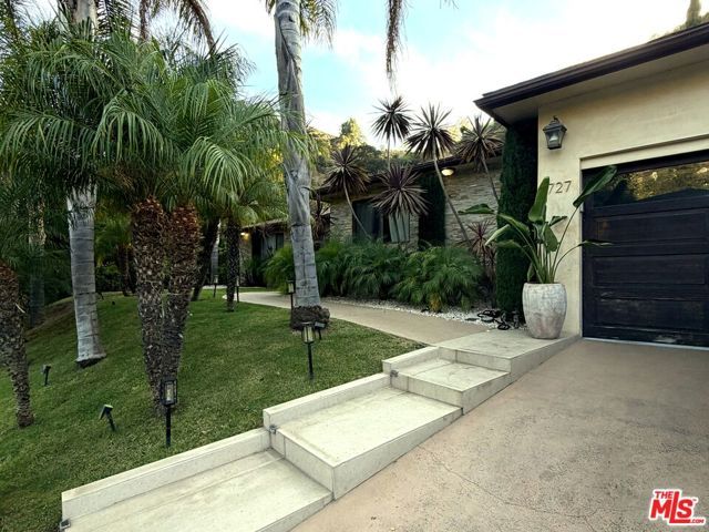 1727 San Ysidro Drive, Other - See Remarks, CA 90210