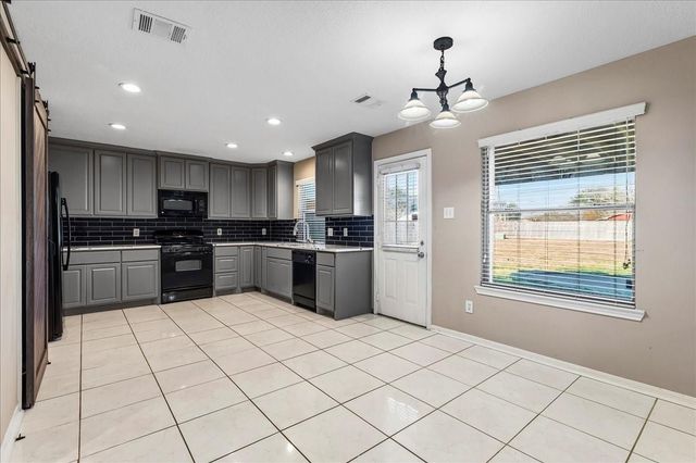 16218 Bunker Ridge Road, Houston, TX 77053