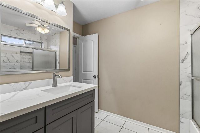 16218 Bunker Ridge Road, Houston, TX 77053