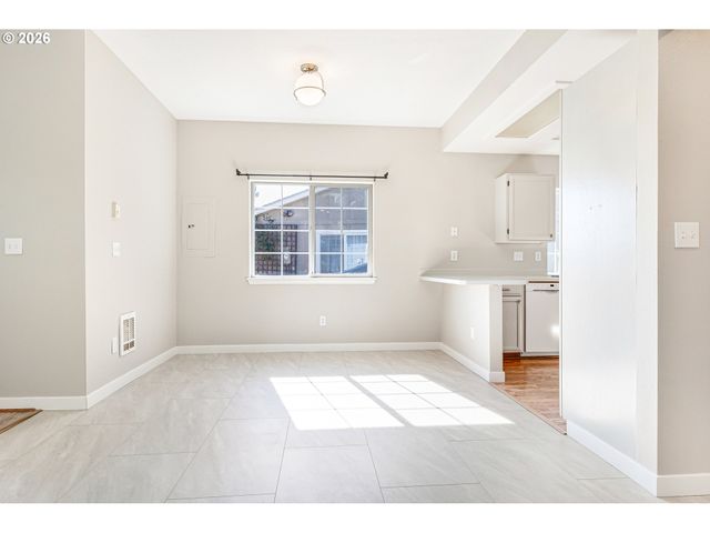 3235 Nw QUAY Dr, Lincoln City, OR 97367