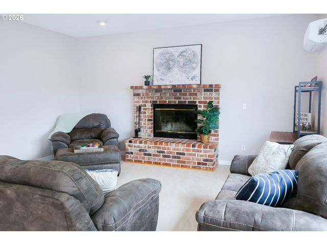 3235 Nw QUAY Dr, Lincoln City, OR 97367