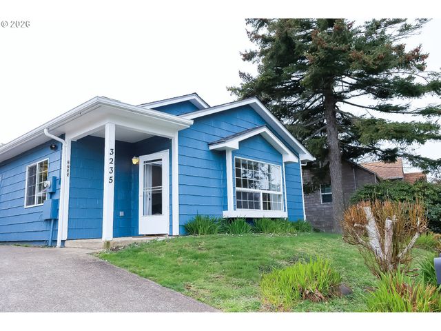 3235 Nw QUAY Dr, Lincoln City, OR 97367