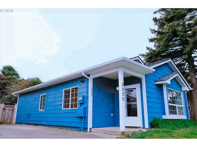 3235 Nw QUAY Dr, Lincoln City, OR 97367