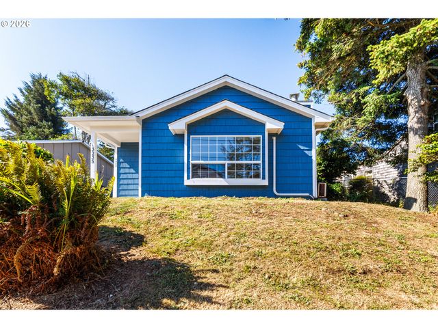 3235 Nw QUAY Dr, Lincoln City, OR 97367