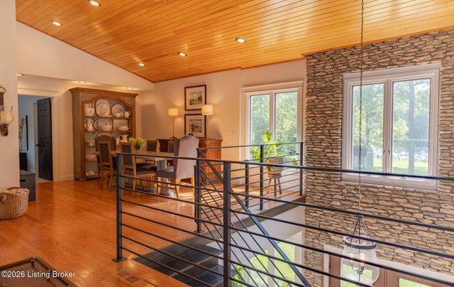 3028 Belknap Beach Rd, Prospect, KY 40059