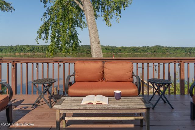 3028 Belknap Beach Rd, Prospect, KY 40059