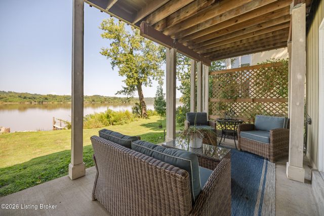 3028 Belknap Beach Rd, Prospect, KY 40059