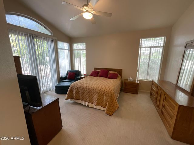 6062 W ABRAHAM Lane, Glendale, AZ 85308