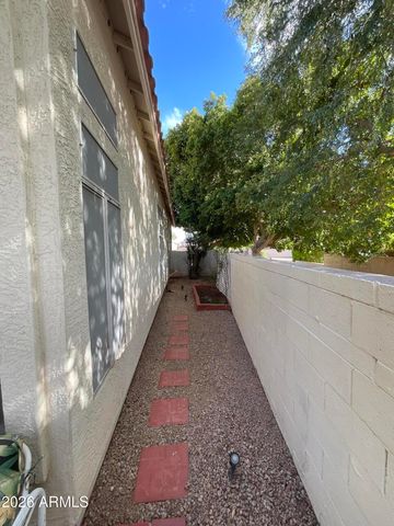 6062 W ABRAHAM Lane, Glendale, AZ 85308