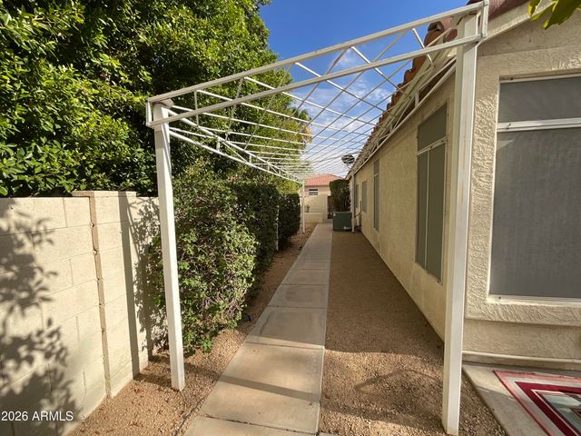 6062 W ABRAHAM Lane, Glendale, AZ 85308
