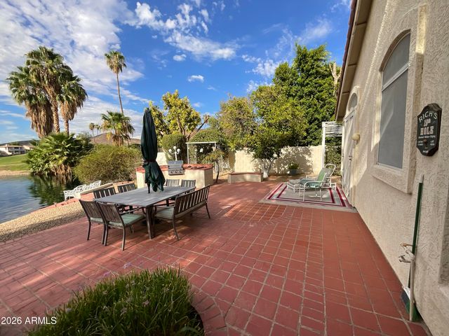 6062 W ABRAHAM Lane, Glendale, AZ 85308