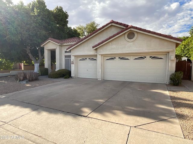 6062 W ABRAHAM Lane, Glendale, AZ 85308