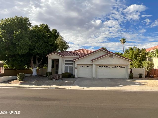 6062 W ABRAHAM Lane, Glendale, AZ 85308
