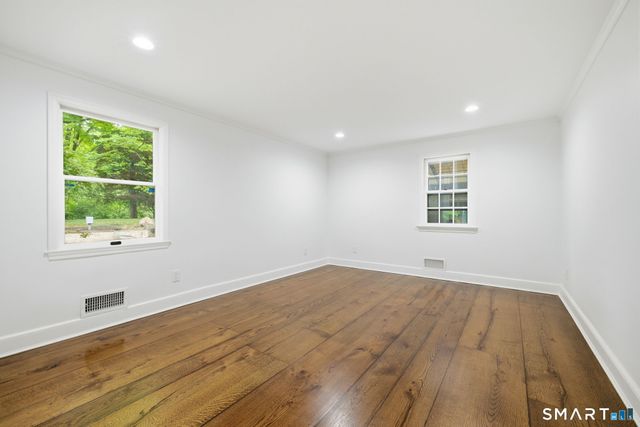 1 Tulip Tree Lane, Norwalk, CT 06851