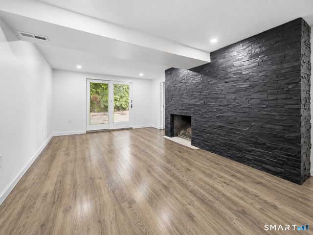 1 Tulip Tree Lane, Norwalk, CT 06851