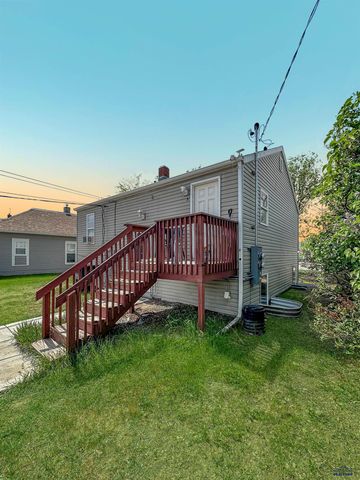 720 HAINES AVE, Rapid City, SD 57701