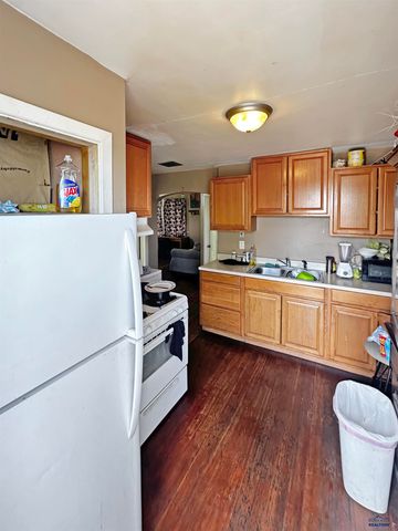 720 HAINES AVE, Rapid City, SD 57701
