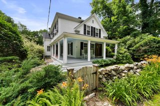 807 Summer St, Marshfield, MA 02050