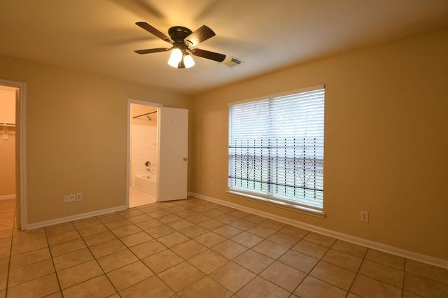 8611 Texas Acorn Avenue, Houston, TX 77078