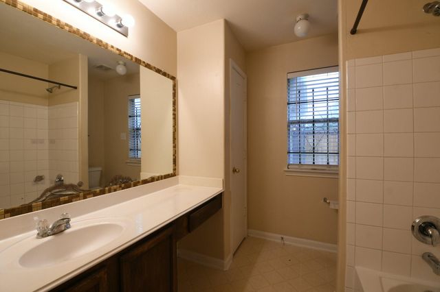 8611 Texas Acorn Avenue, Houston, TX 77078