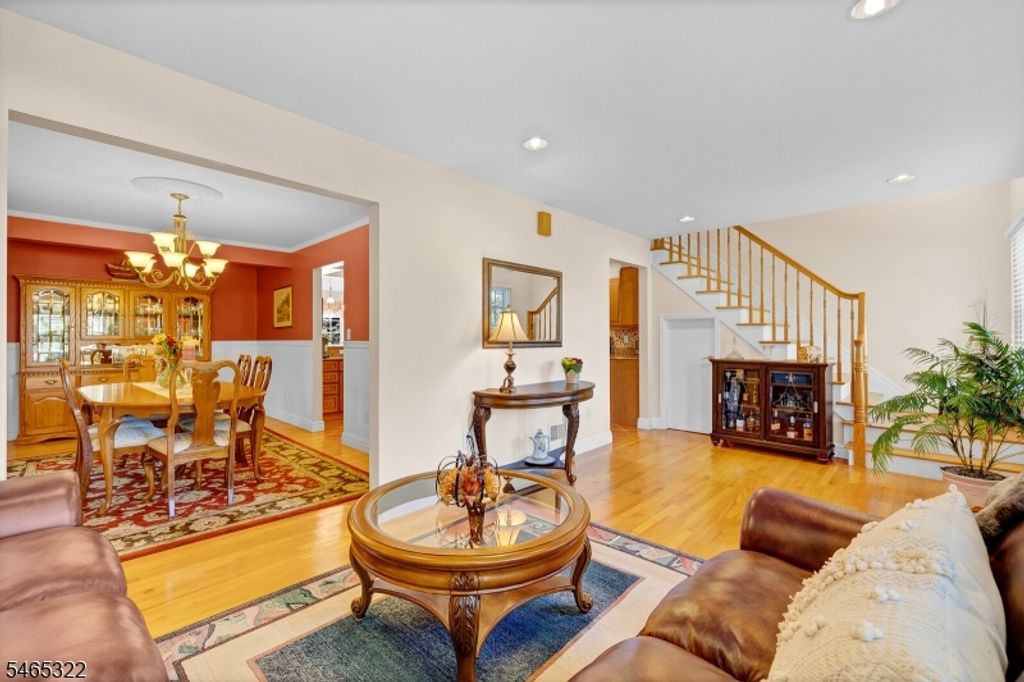 124 Mountain Ave, Warren Twp., NJ 07059 — photo 3