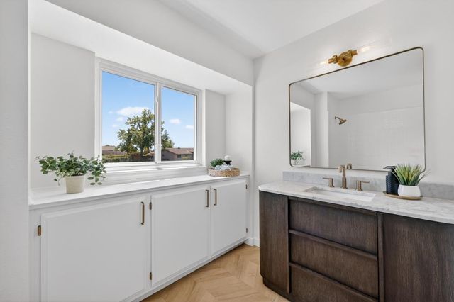 3105 Sunset Hill Rd, Rocklin, CA 95677