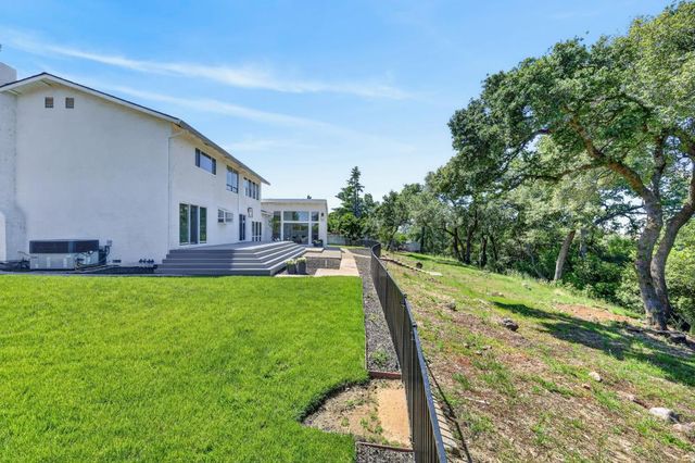 3105 Sunset Hill Rd, Rocklin, CA 95677