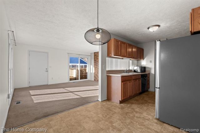 23639 Stonehenge Boulevard, Novi, MI 48375