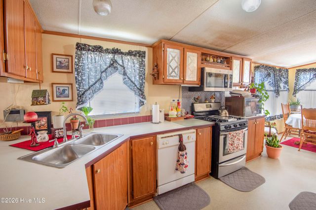 10278 Nc-33, Whitakers, NC 27891