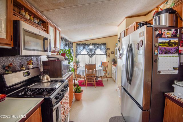 10278 Nc-33, Whitakers, NC 27891