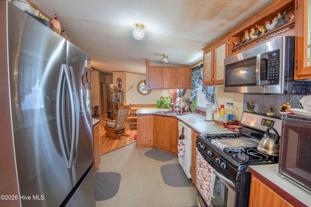 10278 Nc-33, Whitakers, NC 27891