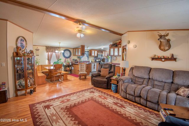 10278 Nc-33, Whitakers, NC 27891