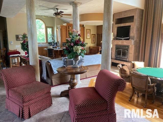 12863 Bowling Alley Road, Benton, IL 62812