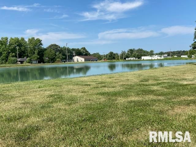 12863 Bowling Alley Road, Benton, IL 62812