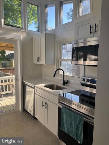 310 FRAZER PL, Front Royal, VA 22630
