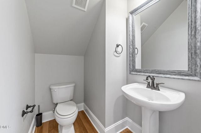 513 Lake Gaston Drive, Fuquay Varina, NC 27526