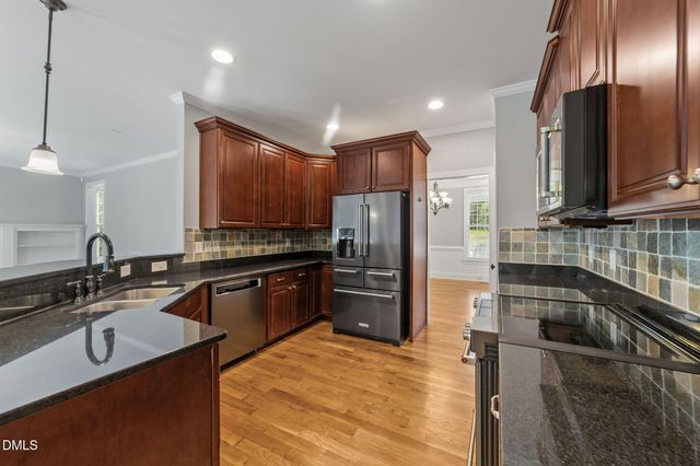 513 Lake Gaston Drive, Fuquay Varina, NC 27526