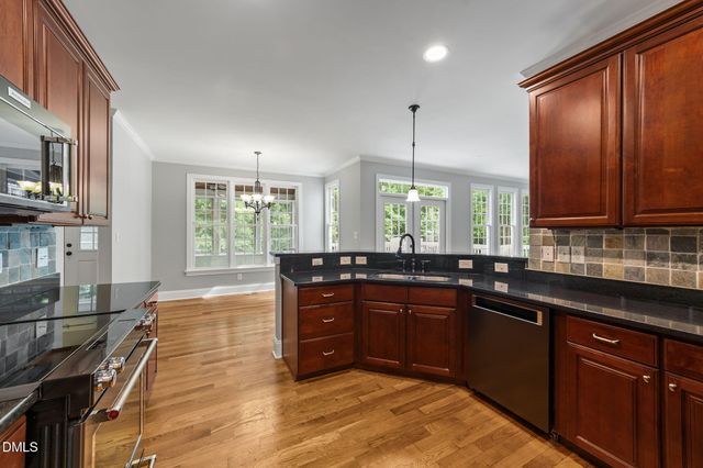 513 Lake Gaston Drive, Fuquay Varina, NC 27526
