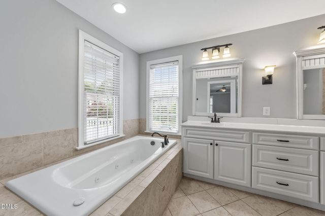 513 Lake Gaston Drive, Fuquay Varina, NC 27526