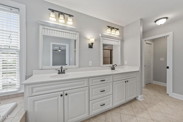 513 Lake Gaston Drive, Fuquay Varina, NC 27526