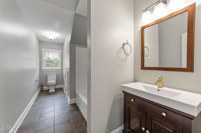 513 Lake Gaston Drive, Fuquay Varina, NC 27526